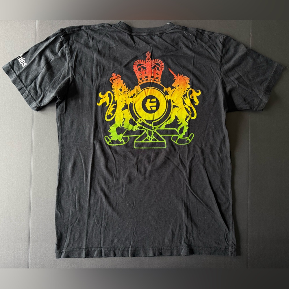 Etnies Rasta Style Slim Fit Pocket Tee - Black - Size SMALL